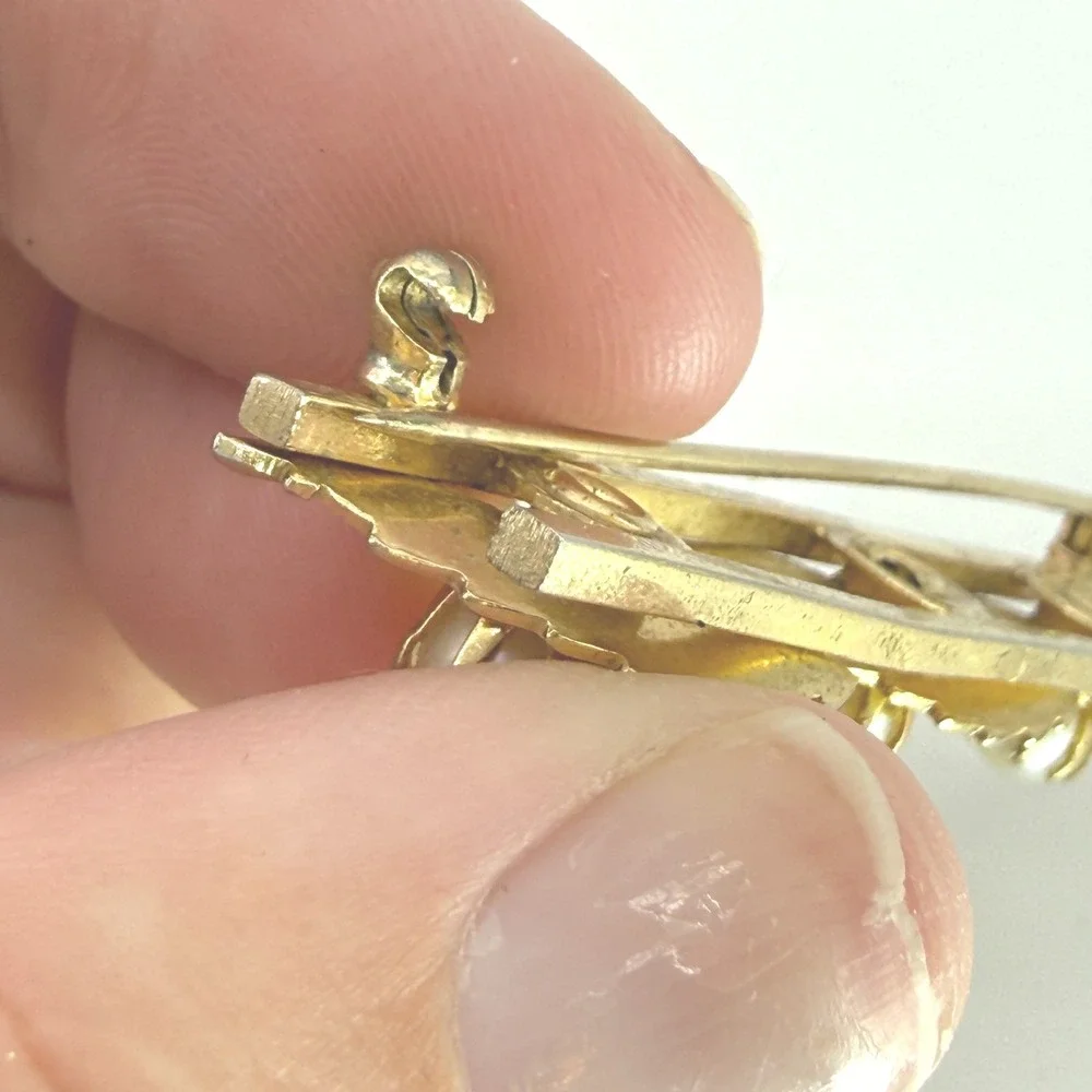 VINTAGE ESTATE Floral Leaf‎ Brooch Pin with Pearls Unsigned Long Straight